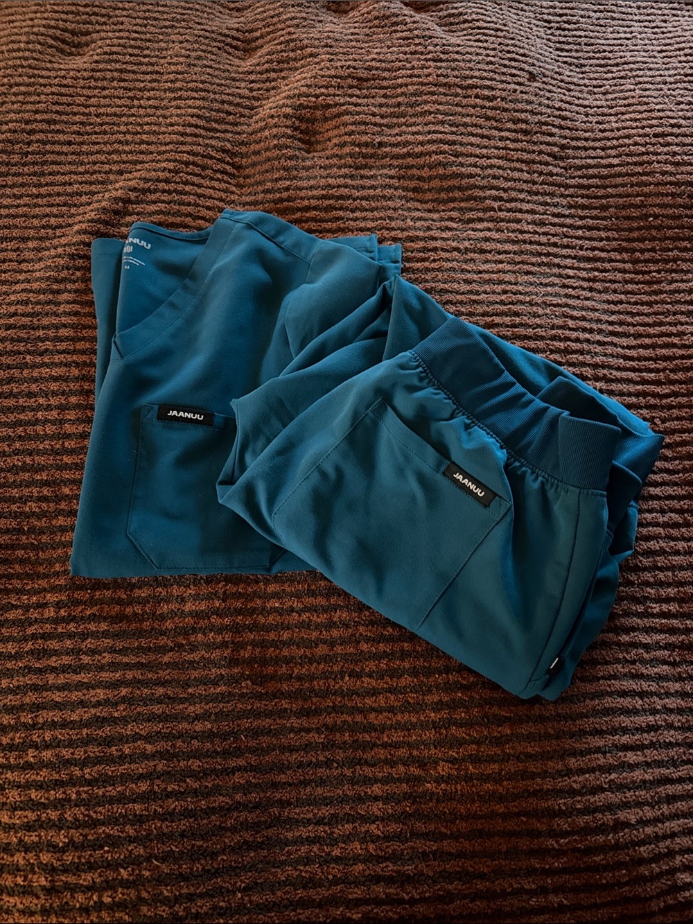 Jaanuu Teal V-Neck Scrub Top & Elastic-Waist Pants